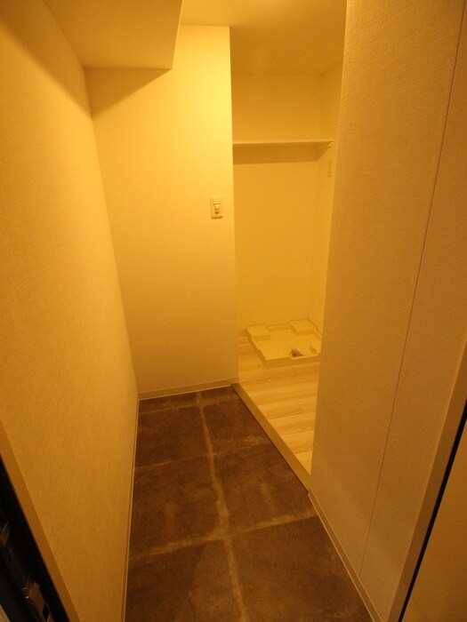 物件内観写真7　(玄関)