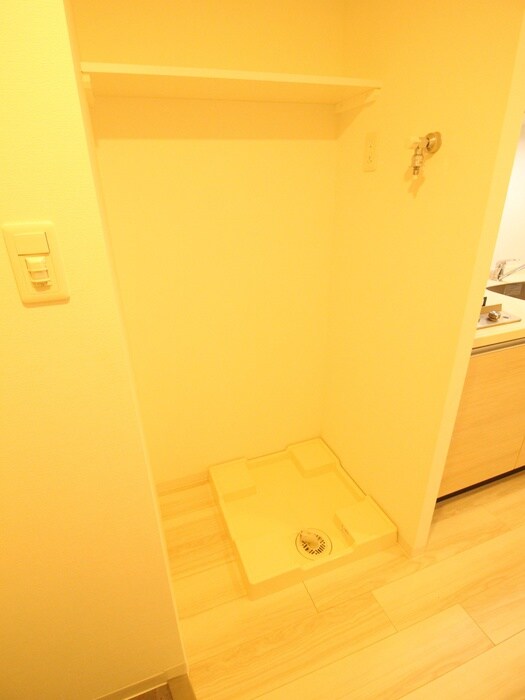 物件内観写真9　(洗濯機置場)