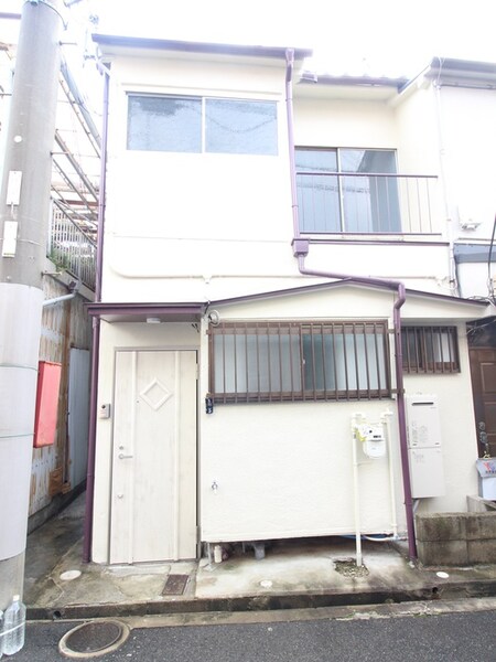 東新町１丁目テラスハウス外観写真