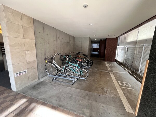 駐輪場
