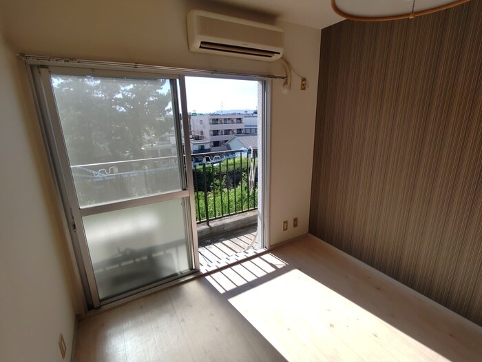 物件内観写真4　(居室)