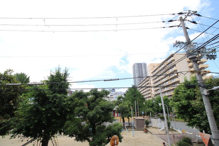 物件内観写真21　(室内からの展望)