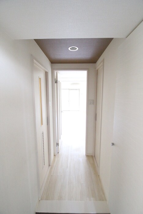 物件内観写真22　(廊下)