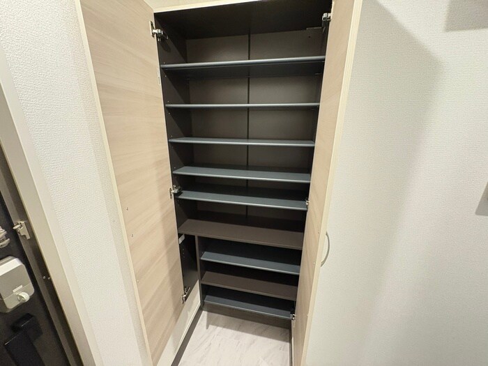 物件内観写真17　(靴箱)