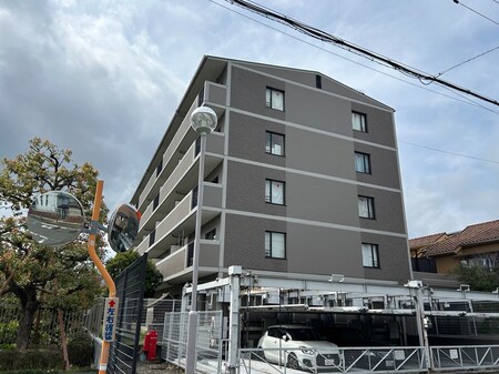 ベルク長岡京外観写真