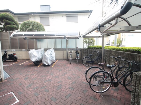 駐輪場