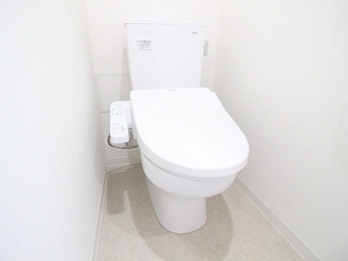 物件内観写真11　(トイレ)