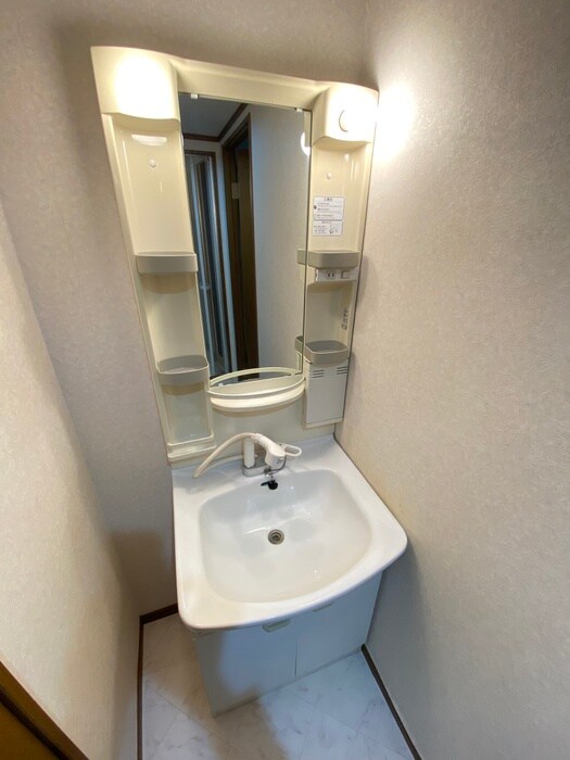 物件内観写真7　(洗面)