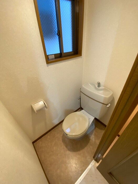 物件内観写真9　(トイレ)