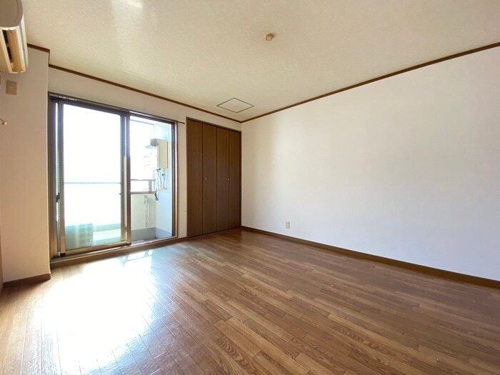 物件内観写真13　(居室)