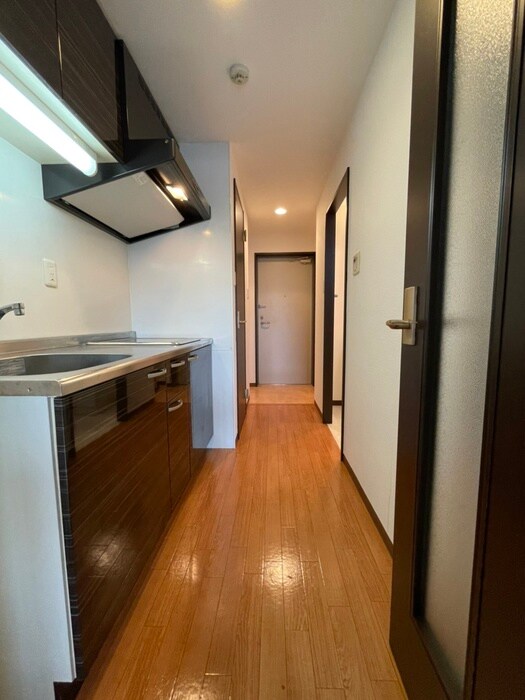 物件内観写真17　(廊下)