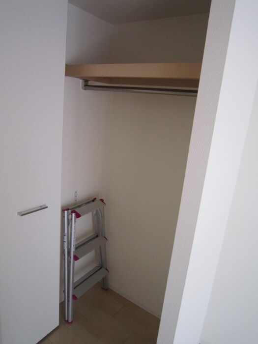 物件内観写真15　(収納)