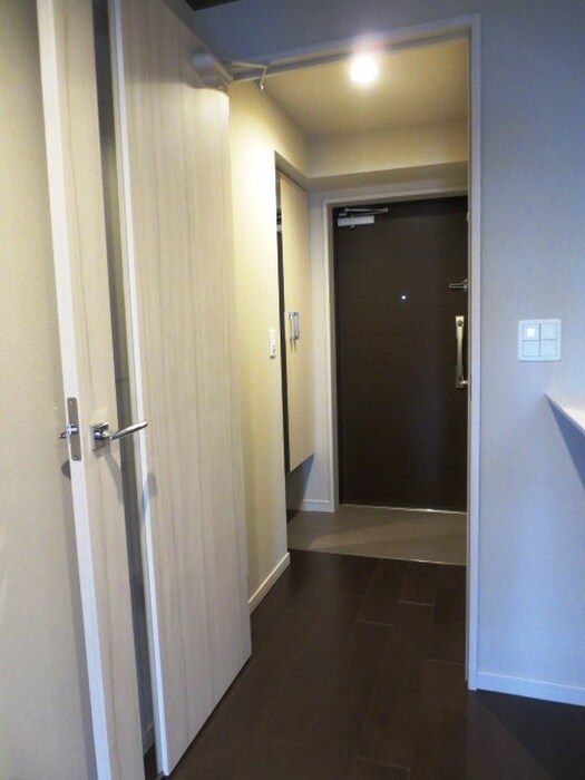 物件内観写真11　(廊下)