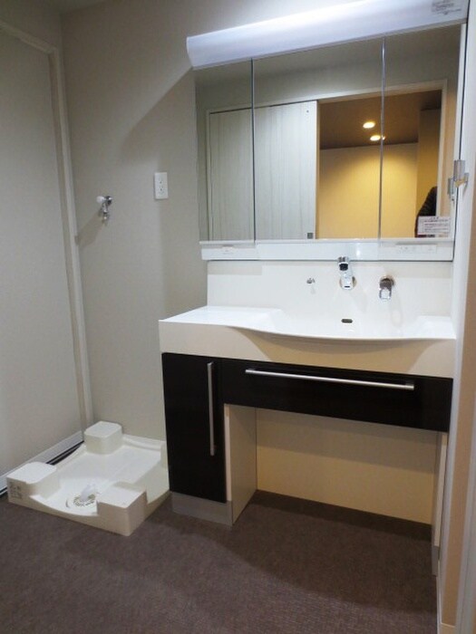 物件内観写真12　(洗面)