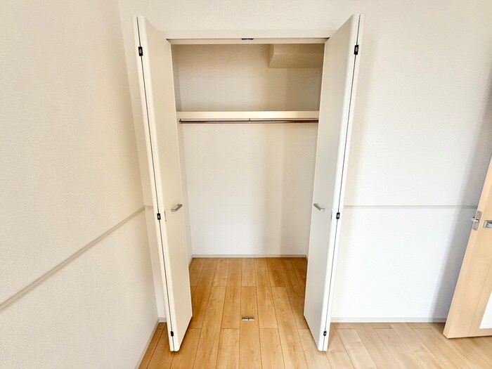 物件内観写真12　(収納)
