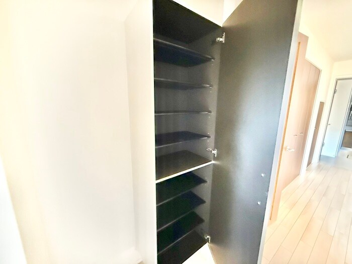 物件内観写真15　(靴箱)