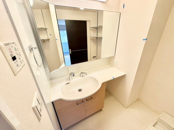 物件内観写真11　(洗面)