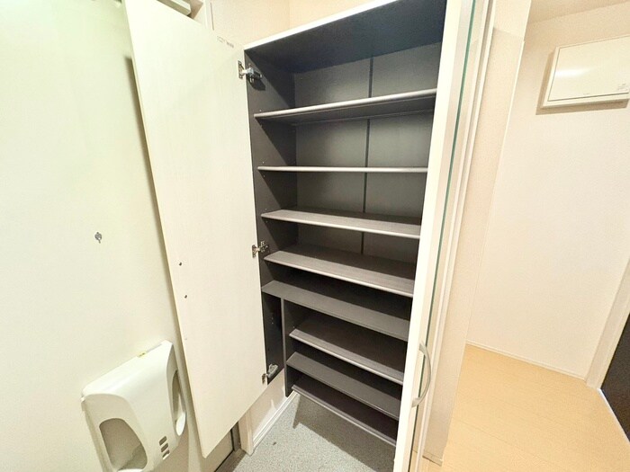 物件内観写真14　(靴箱)