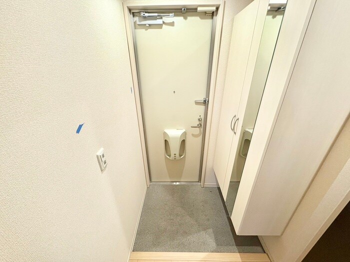 物件内観写真15　(玄関)