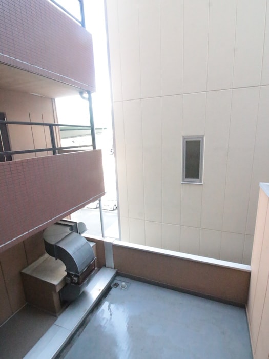 物件内観写真17　(室内からの展望)