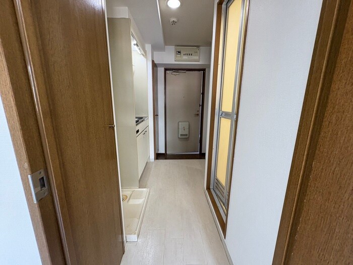 物件内観写真17　(廊下)