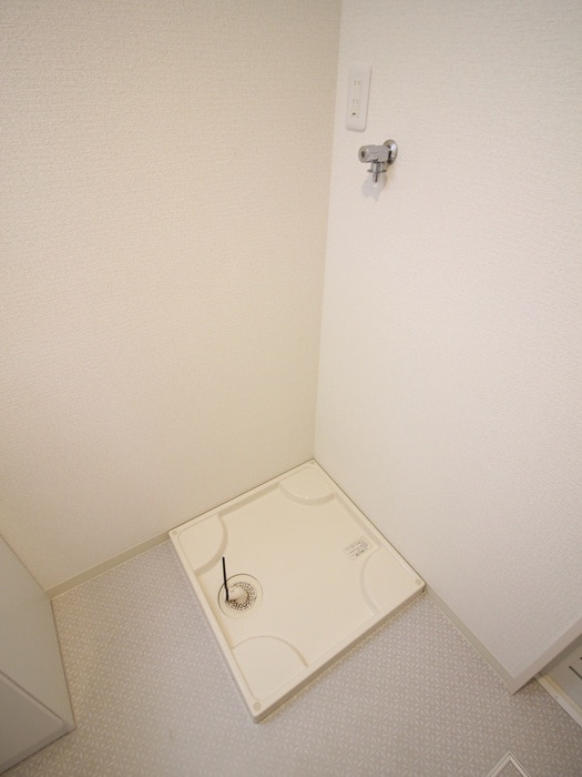 物件内観写真17　(洗濯機置場)