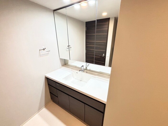 物件内観写真15　(洗面)