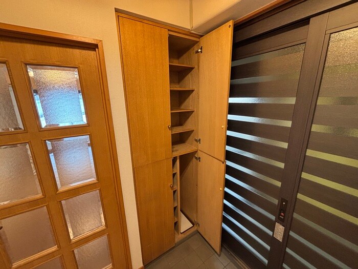 物件内観写真19　(靴箱)