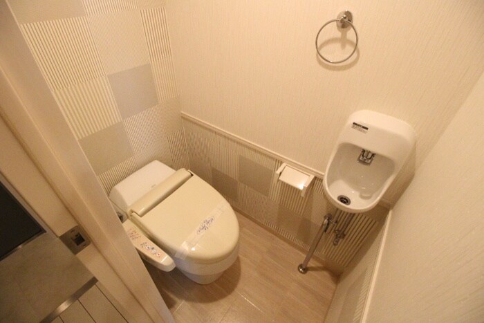 物件内観写真12　(トイレ)