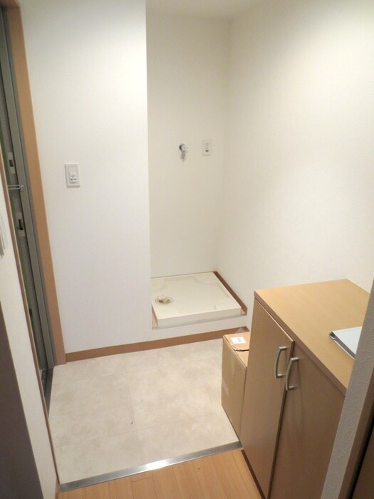 物件内観写真14　(玄関)