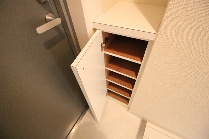 物件内観写真14　(靴箱)