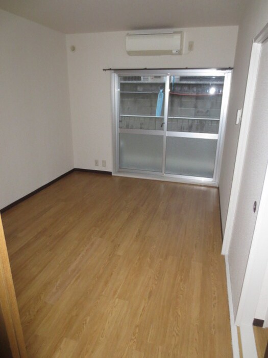 物件内観写真11　(居室)