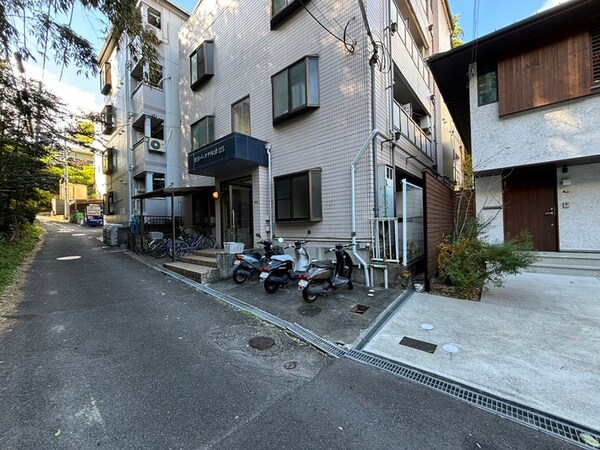 バイク置き場
