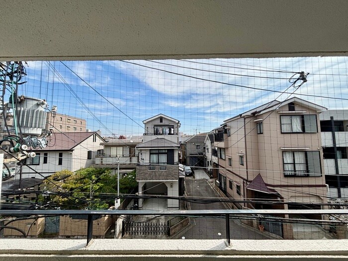 物件内観写真14　(室内からの展望)