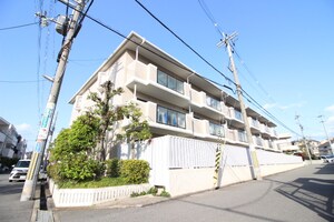 ｴﾊﾞｰｸﾞﾘｰﾝ豊中上野西外観写真