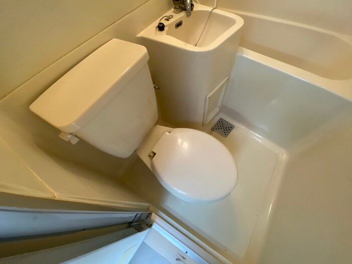 物件内観写真14　(トイレ)