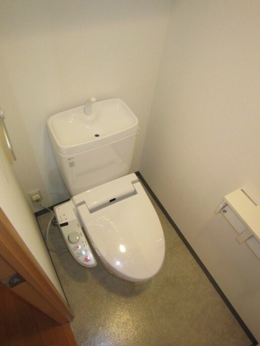 物件内観写真14　(トイレ)