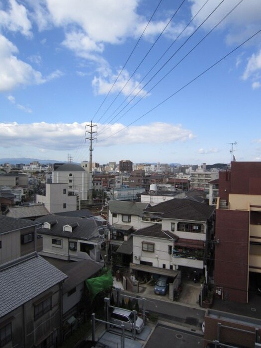 物件内観写真15　(室内からの展望)