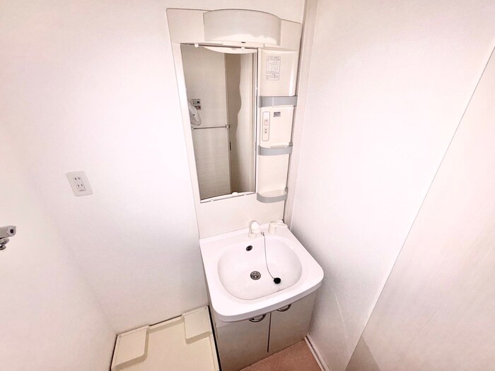 物件内観写真12　(洗面)