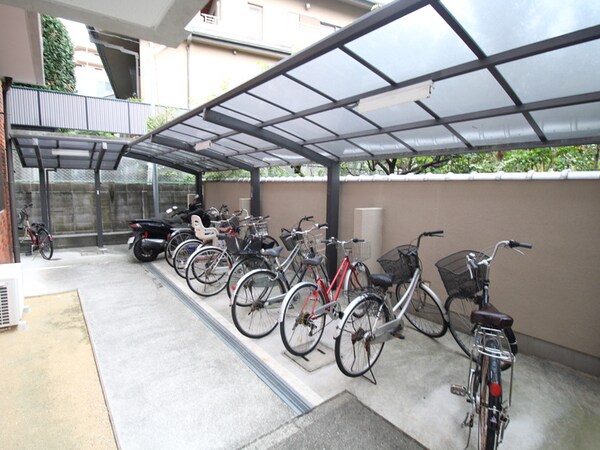 駐輪場