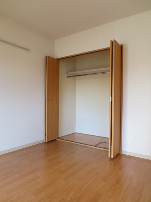 物件内観写真13　(収納)