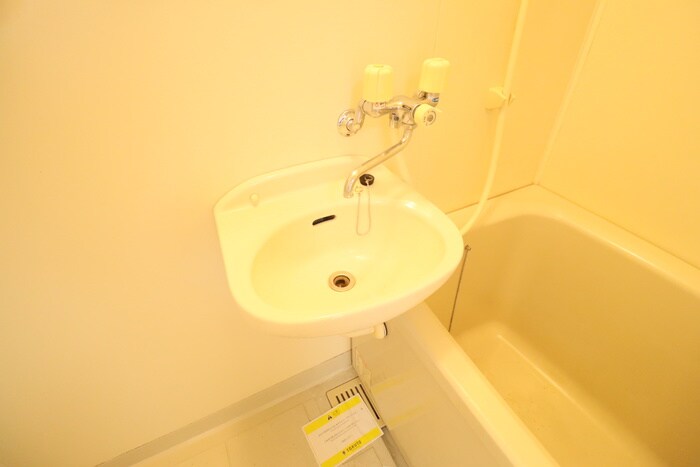 物件内観写真11　(洗面)