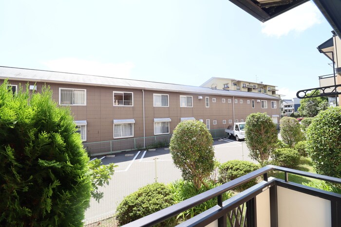 物件内観写真17　(室内からの展望)