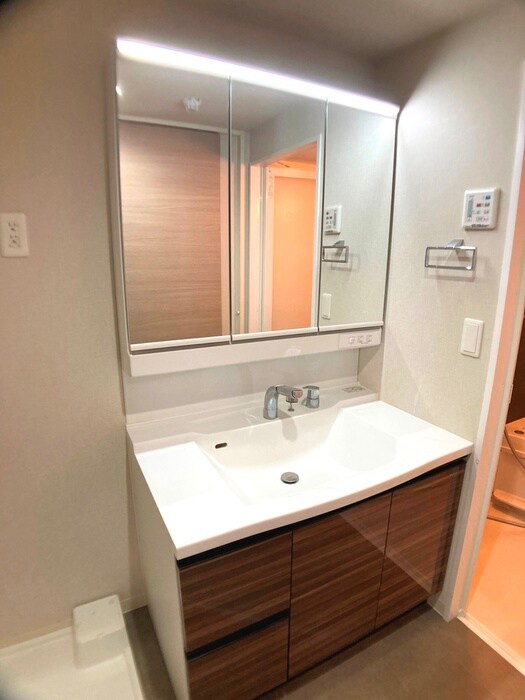 物件内観写真10　(洗面)