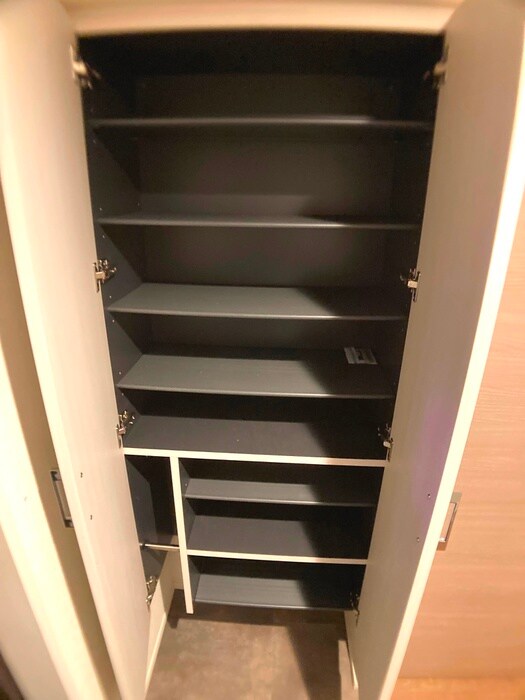 物件内観写真15　(靴箱)