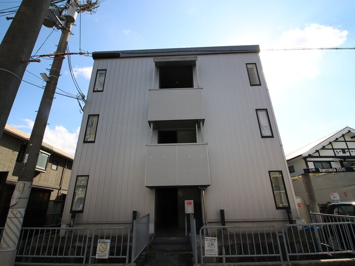 物件外観写真2　(外観写真)