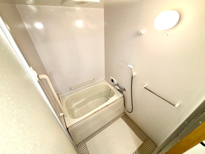 物件内観写真10　(バス／シャワールーム等)