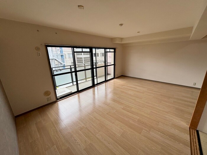 物件内観写真11　(居室)