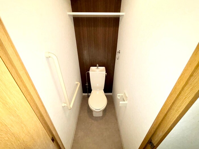 物件内観写真11　(トイレ)
