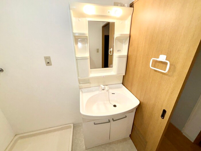 物件内観写真12　(洗面)